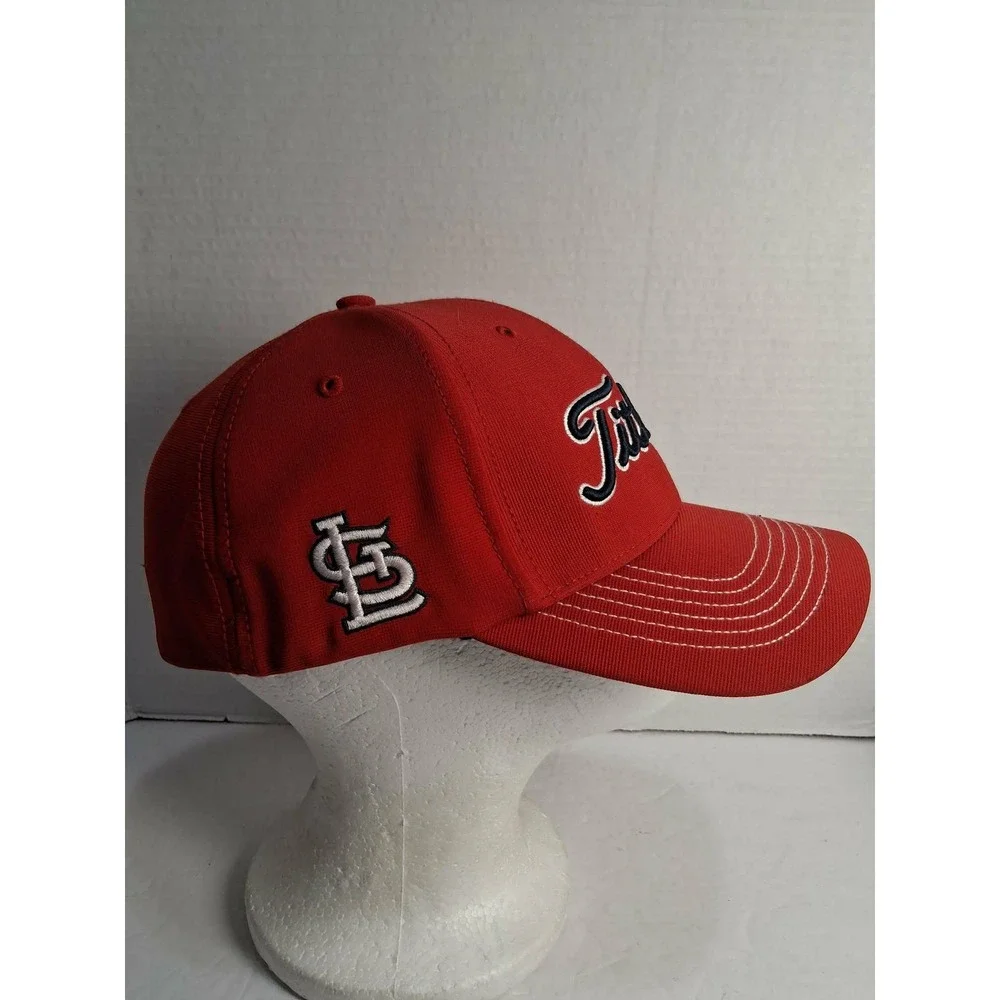 Titleist‎ STL Cardinals Baseball Cap Hat Red Embroidered Logo Fitted Mens M/L